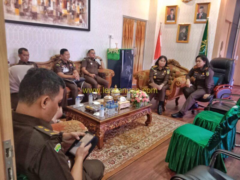 Tim Asisten Pengawasan Kejaksaan Tinggi Saat Kunjungan Kerja di Kejaksaan Negeri Rokan Hilir