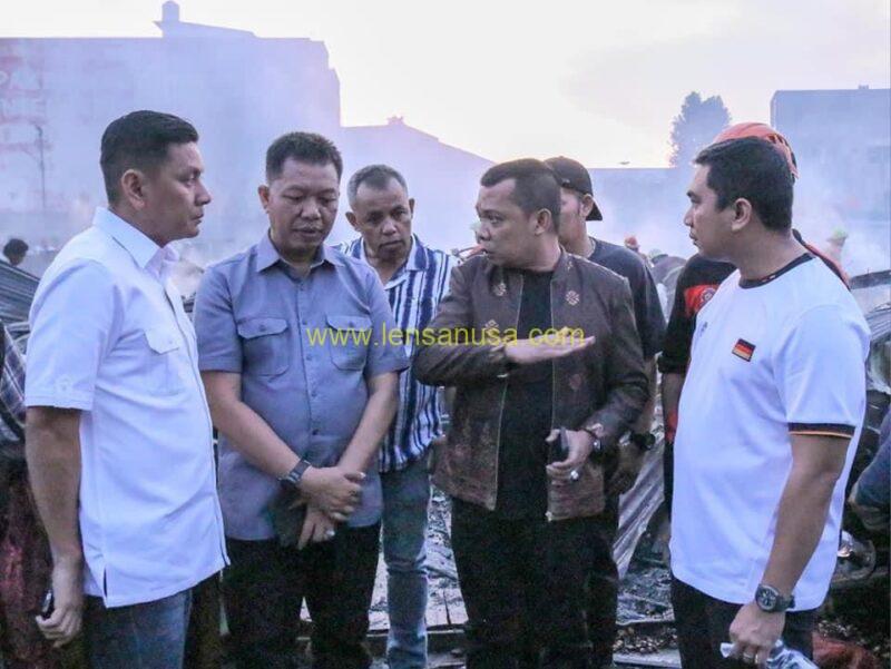 Pj Wali Kota Pekanbaru Muflihun Berserta Jajaran meninjau lokasi Pasar Cik Puan Di Jalan Tuanku Tambusai.