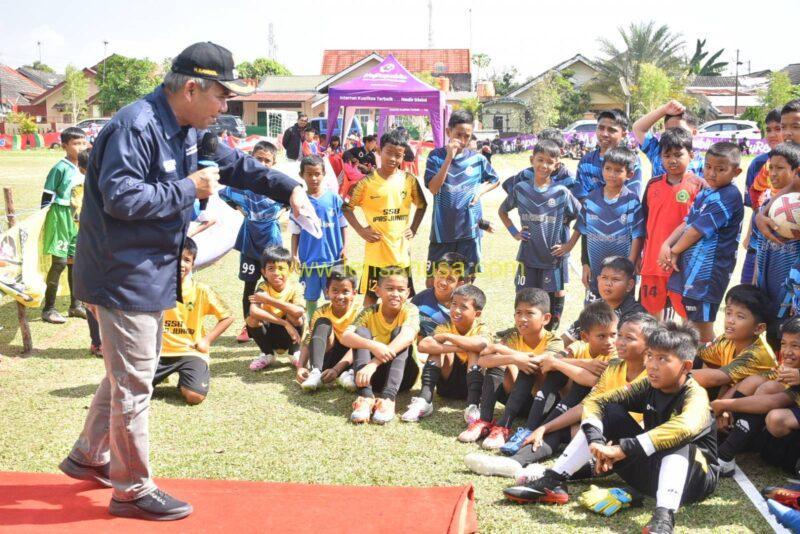 Festival Anniversery ke-1 Sekolah Sepak Bola (SSB) Pandau Jaya dihadiri langsung Pj Bupati Kampar dan Pelatih Tim Nasional (Timnas) Indonesia U-16 Bima Sakti