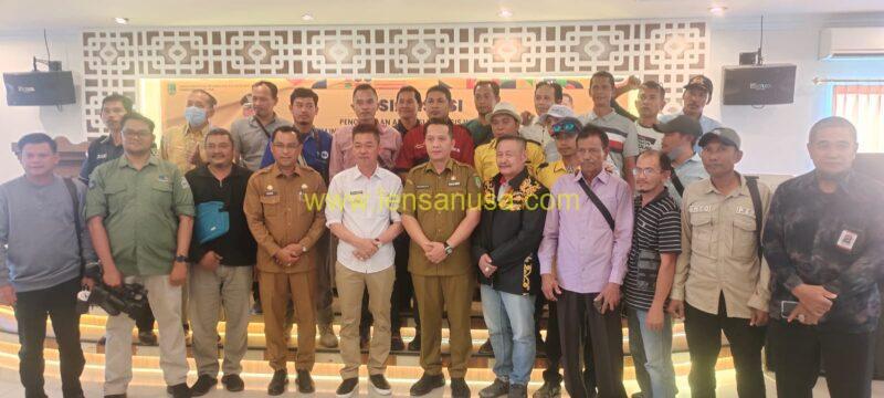 Bupati Rohil, Afrizal Sintong Saat Soalisasi Apikasi Simatrik