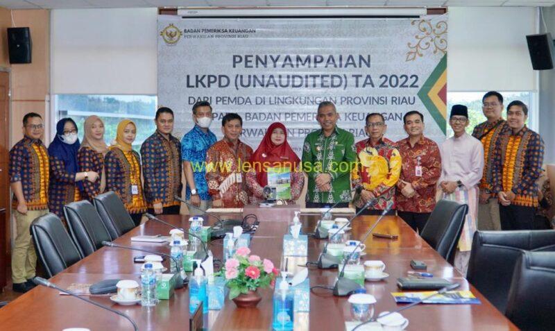 Pj Bupati Kampar Dr. H. Kamsol, MM Menyampikan Laporan Keuangan Pemerintah Daerah (Unaudited) Kabupaten Kampar tahun 2022.