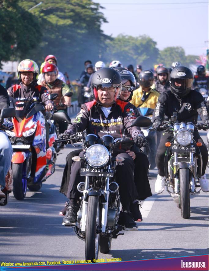 Pj Wali Kota Pekanbaru Muflihun Memimpin Ribuan Motor Berkonvoi Dalam Ajang Sunday Morning Riding (Sunmori) Dari Kompleks Perkantoran Tenayan Raya Menuju Ke Asia Heritage Di Kecamatan Rumbai.