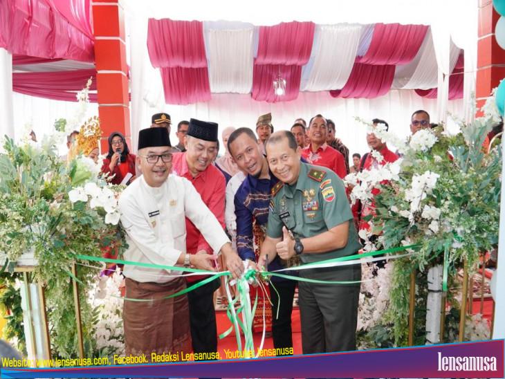  Bersama Danrem 031 /Wira Bima, Pj Bupati Kampar Resmikan RS Nurlima Lipat Kain. 