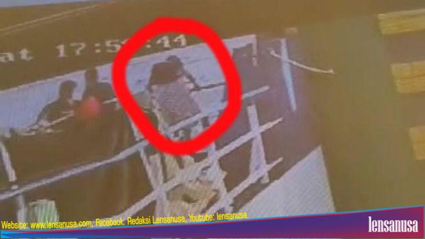 Screen Shoot CCTV Saat Seorang Wanita Terjun ke Laut