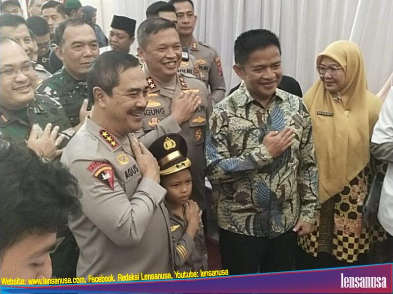 Wakapolri Komjen Pol Drs Agus Andrianto, SH, MH Saat tinjau langsung pelaksanaan bhakti kesehatan Polri yang bertajuk Polri Presisi Untuk Negeri. Jumat (22/09/23)