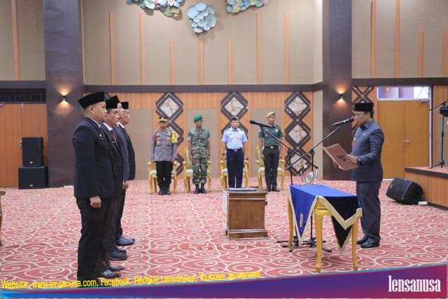 Pj Wali Kota Pekanbaru Muflihun, Melantik empat pejabat tinggi Pratama Di Lingkungan Pemerintah Kota.