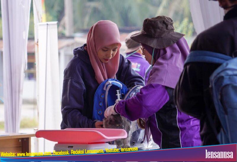 Distankan) Kota Pekanbaru Bekerja Sama Dengan Kecamatan Kulim Dan Balai Karantina Pertanian Menyelenggarakan kegiatan Vaksinasi Rabies Gratis.