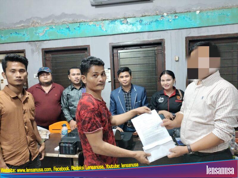 Foto : Terlapor FD Hulu Saat di Ruang Mapolres Pelalawan, Senin (20/11).