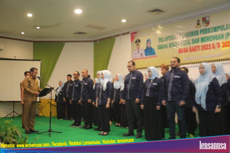 Pj Wali Kota Pekanbaru, Muflihun melantik dan mengukuhkan Pengurus Forum Usaha Mikro Kecil dan Menengah (UMKM) Pekanbaru periode 2023-2028 di Hotel Mutiara Merdeka, Kota Pekanbaru