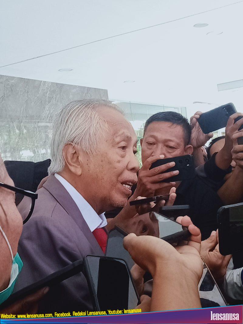 OC Kaligis Kuasa Hukum PT MMS. (Foto.Mencho/Lensanusa)