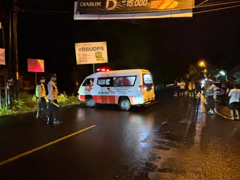 Tampak Ambulane PMI Bantul saat Mengevakuasi korban (Foto/Dok Humaspolres) 